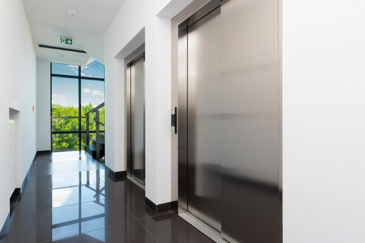 Wola Pet-Friendly Apartments With Ac Slawinska By Noclegi Renters Varšava Exteriér fotografie