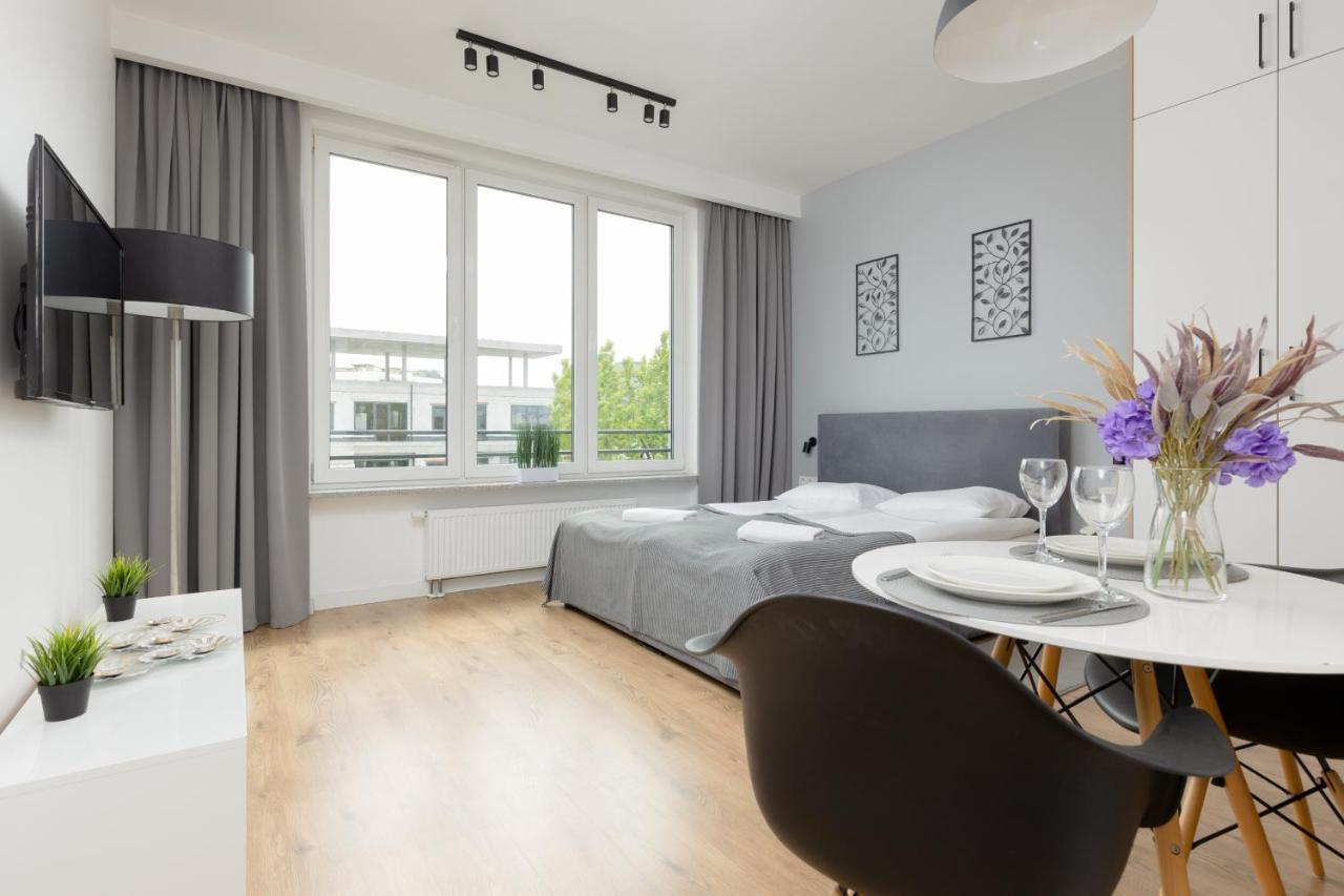 Wola Pet-Friendly Apartments With Ac Slawinska By Noclegi Renters Varšava Exteriér fotografie