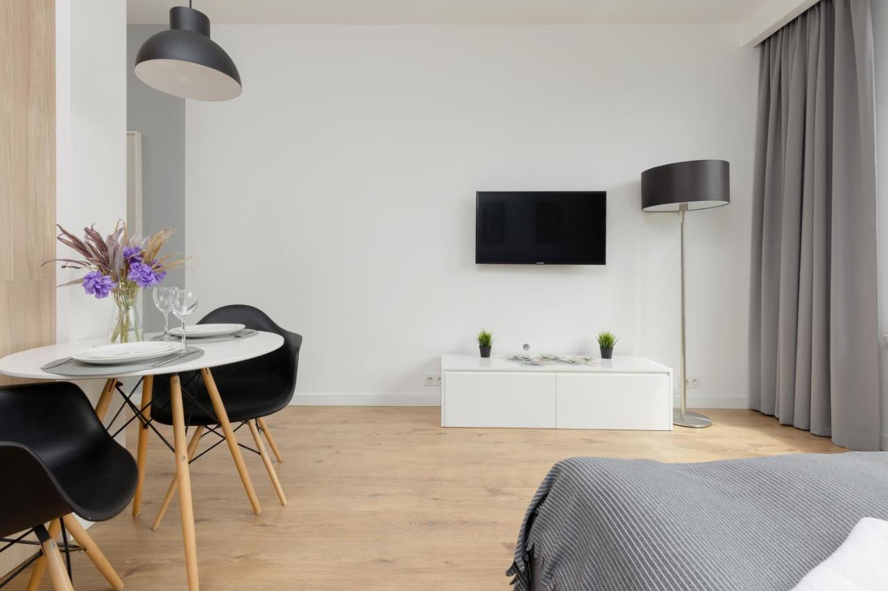 Wola Pet-Friendly Apartments With Ac Slawinska By Noclegi Renters Varšava Exteriér fotografie