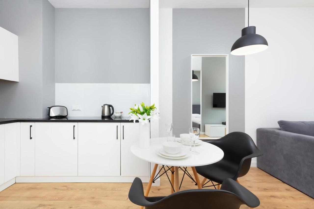 Wola Pet-Friendly Apartments With Ac Slawinska By Noclegi Renters Varšava Exteriér fotografie