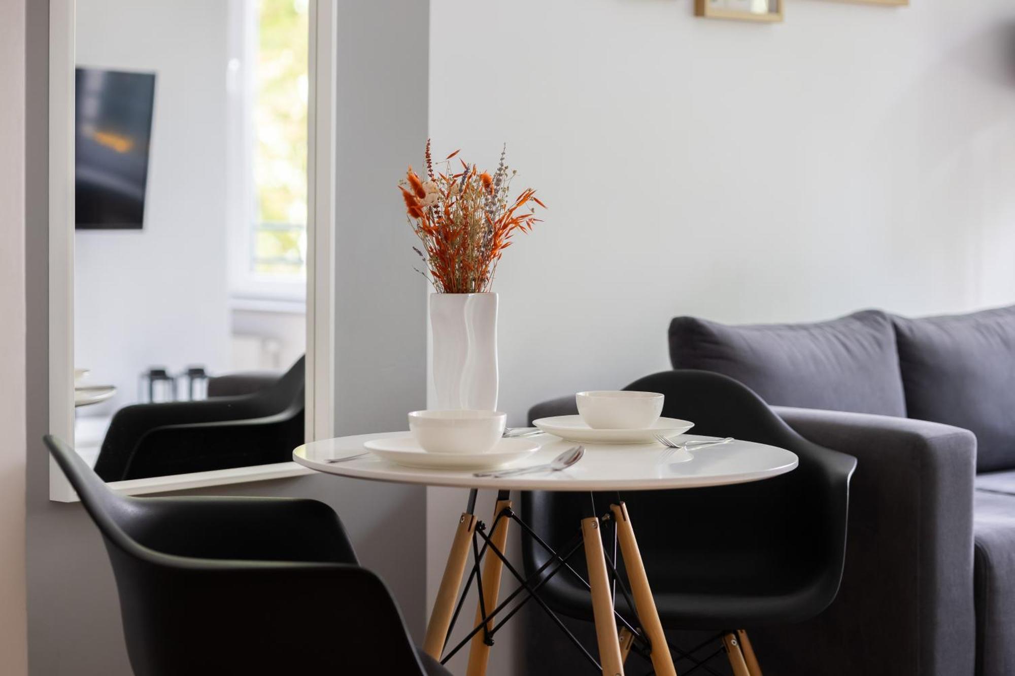 Wola Pet-Friendly Apartments With Ac Slawinska By Noclegi Renters Varšava Exteriér fotografie